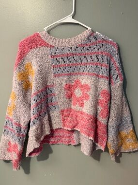 Moon & Madison Floral Pattern Women's Sweater